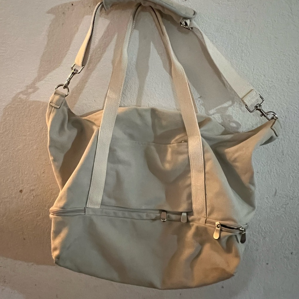 Lo & Sons Cream canvas Travel Bag